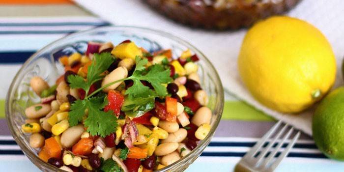 Mısırlı Fasulye Salatası