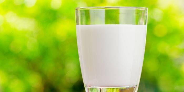 Bicchiere di kefir