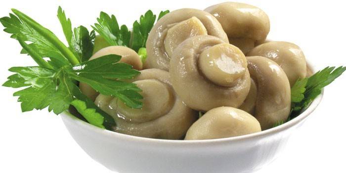 Nấm ngâm