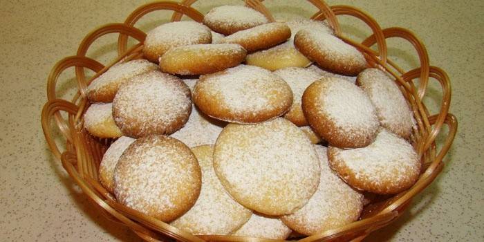 Bolinhos em uma cesta