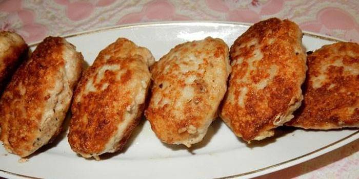Cốt lết có thêm semolina