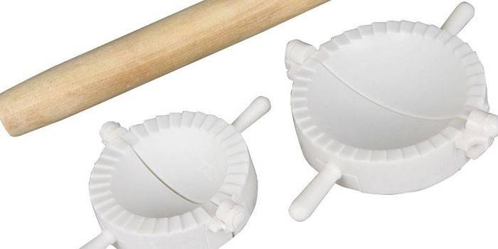 Bolinhos de plástico manual e rolo