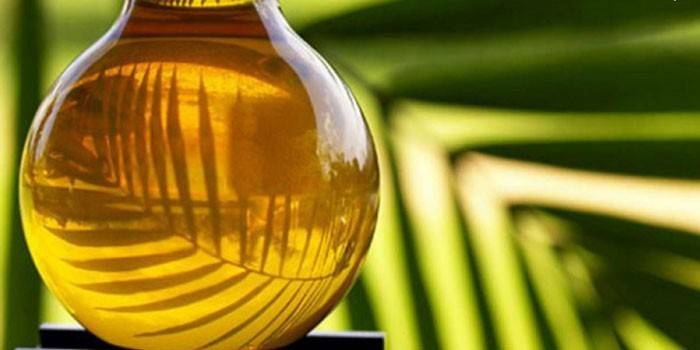 Huile de palme en bouteille
