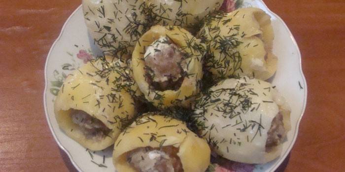 Pommes de terre farcies à la viande hachée