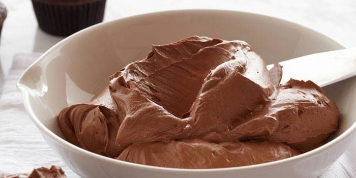 Massa de Chocolate para Praga ou Bolo Louco