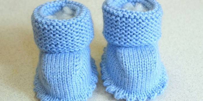 Botines azules de punto