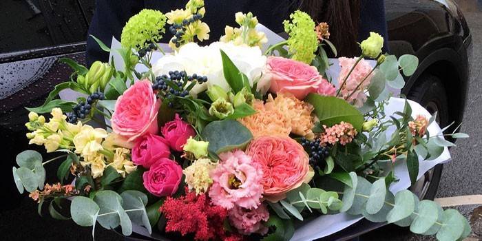 Ramo de flores frescas