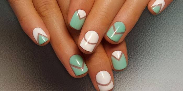 Manicura de moda con goma laca