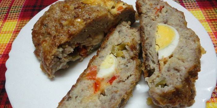 Pão de carne com legumes