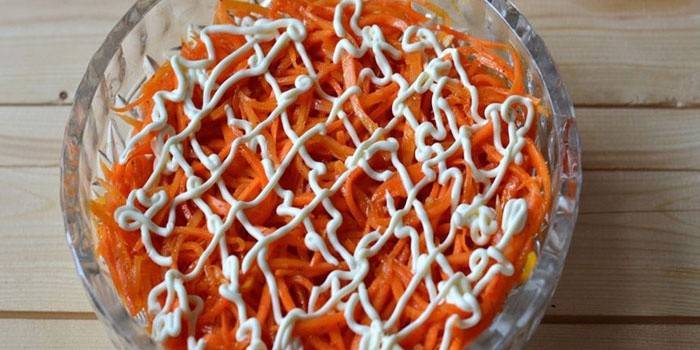 Majones dekorert salat