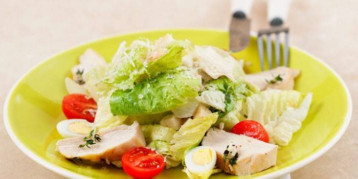 Caesar Salat mit Parmesan