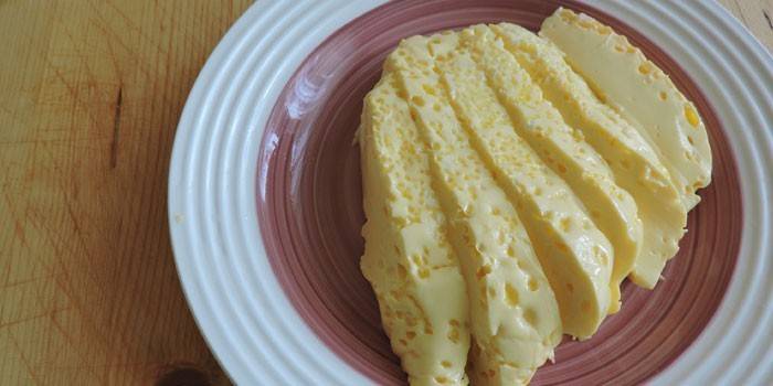 Pokrojony gotowy omlet
