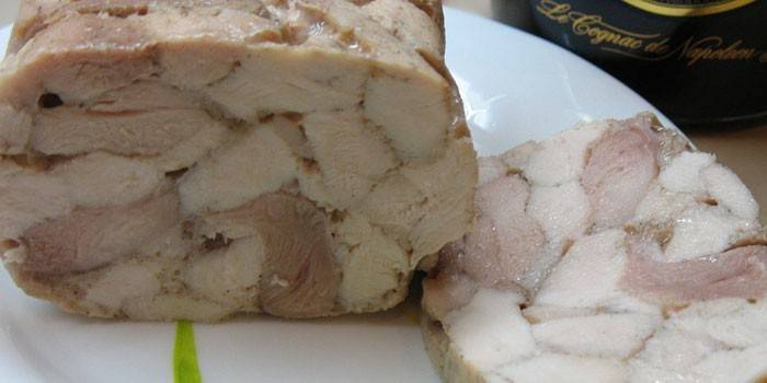 Prosciutto fatto in casa cotto in un sacchetto di succo