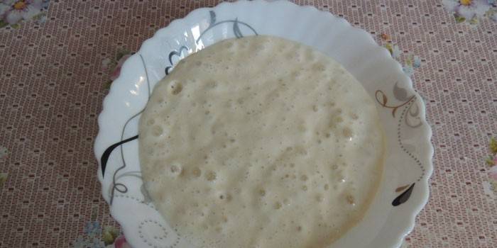 Gyvas salyklo fermentas