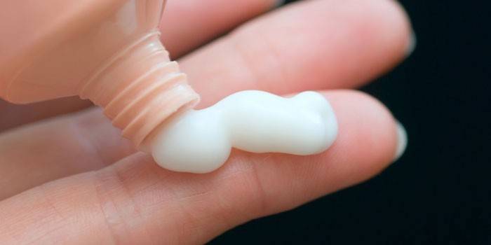 ครีมทามือ