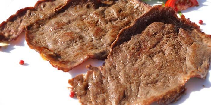 Tres chuletas de ternera