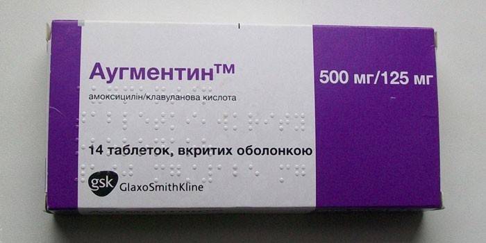 Augmentin tabletes iepakojumā