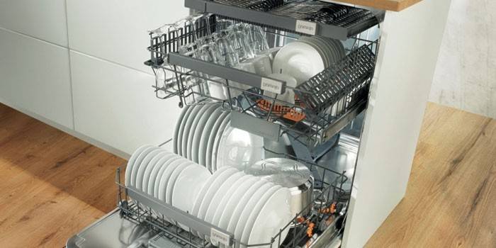 เครื่องล้างจาน 16 ชุดจากแบรนด์ Gorenje รุ่น GV 66161
