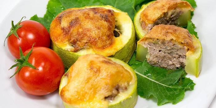 Zucchini inele cu carne tocată