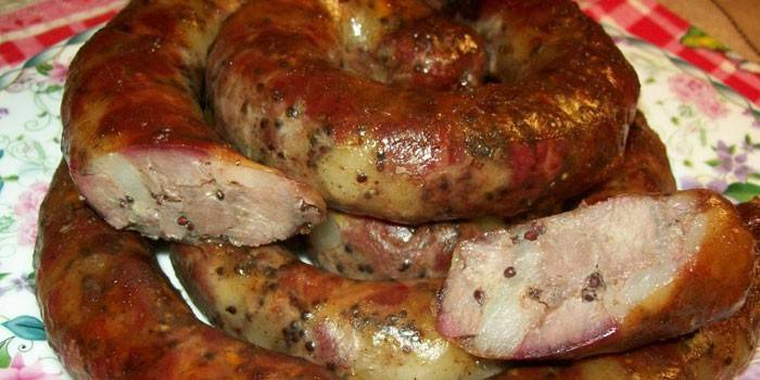 Hausgemachte Hackfleischwurst