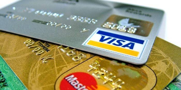 Cartões bancários de plástico