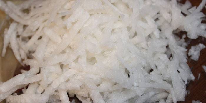 Rīvēts daikon