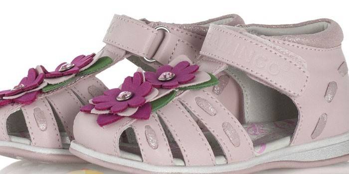 Sandalen für das Mädchen Flamingo