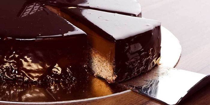 Tort de ciocolată