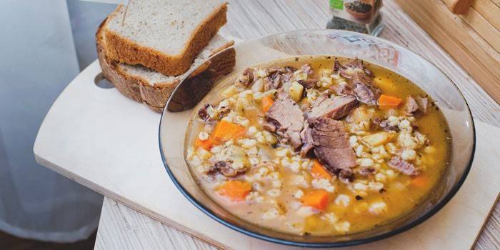 Soupe au boeuf et à l'orge perlé