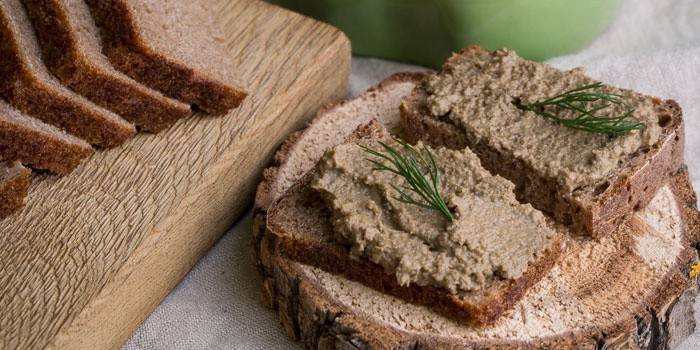 Bánh mì Pate tự làm
