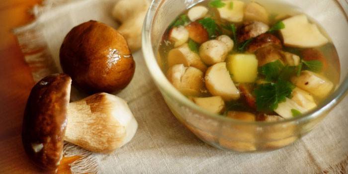 مع البطاطا في طبق