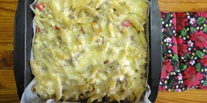 Käse- und Fleischgericht