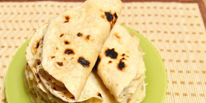 Dolci pronti tatari ripieni di patate lesse