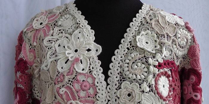 Pull en dentelle irlandaise