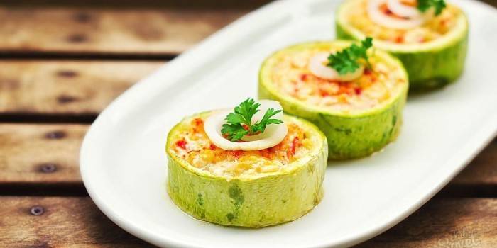 Utstoppet zucchini