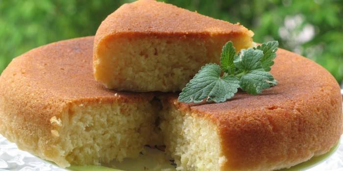 Bolo na semolina sem ovos