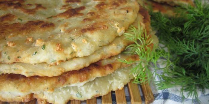 Skāba krējuma kūkas