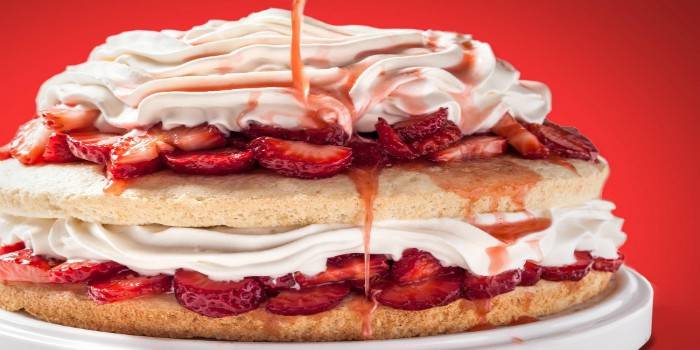 Pastel De Fresa Leche Niña