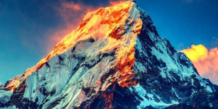 Everest au soleil