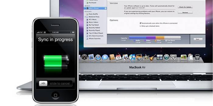 مزامنة iPhone مع الكمبيوتر المحمول