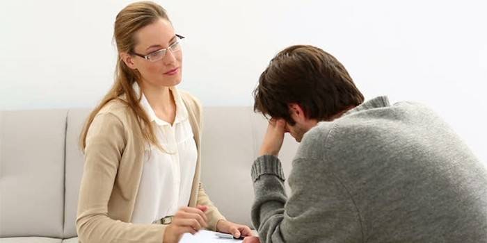 Pasienten på avtalen med en psykolog
