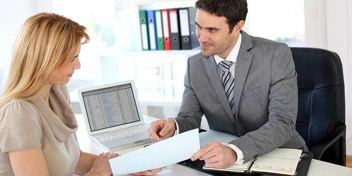 Homem mulher, com, documentos