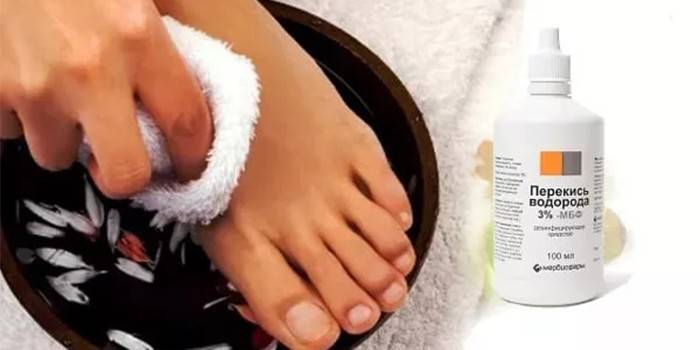 Bồn ngâm chân và hydrogen peroxide