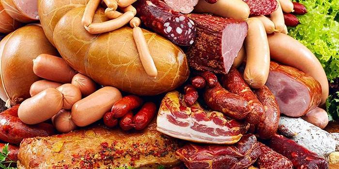 Embutidos, carnes ahumadas, embutidos