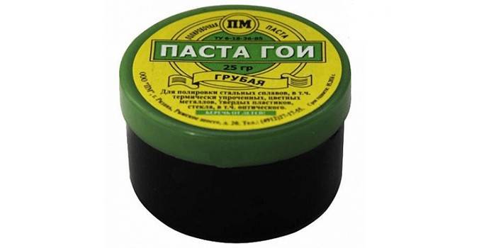 Stiklainis su GOI makaronais