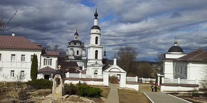 Klostera pagalms