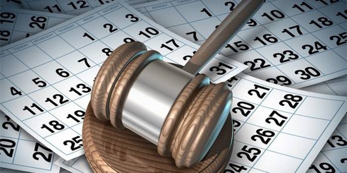 Juiz Gavel e Calendários