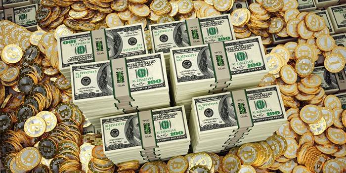 عملات البيتكوين وحزم الدولارات