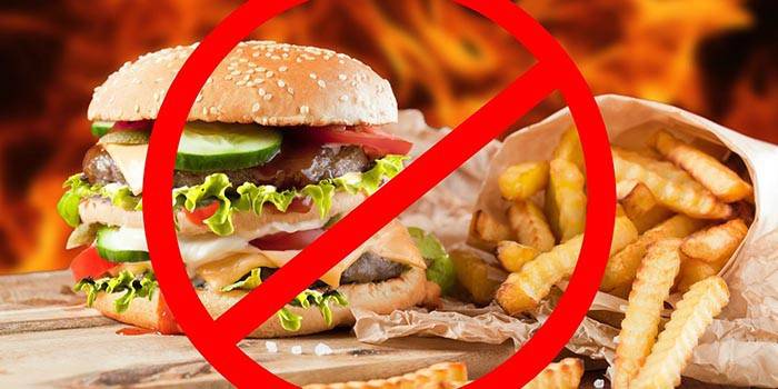 Krydset fastfood ud