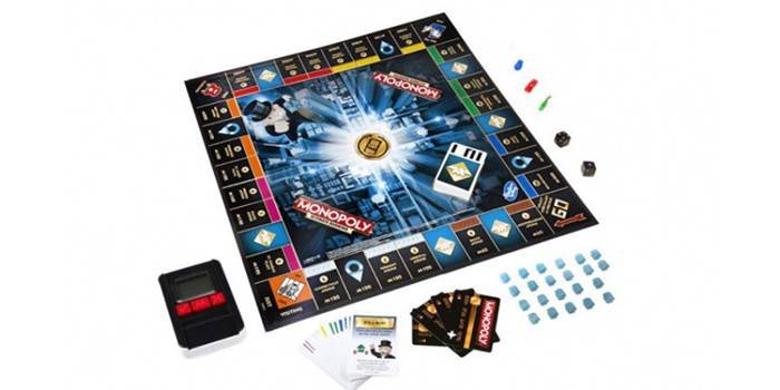 Juego desplegado Monopoly con tarjetas bancarias